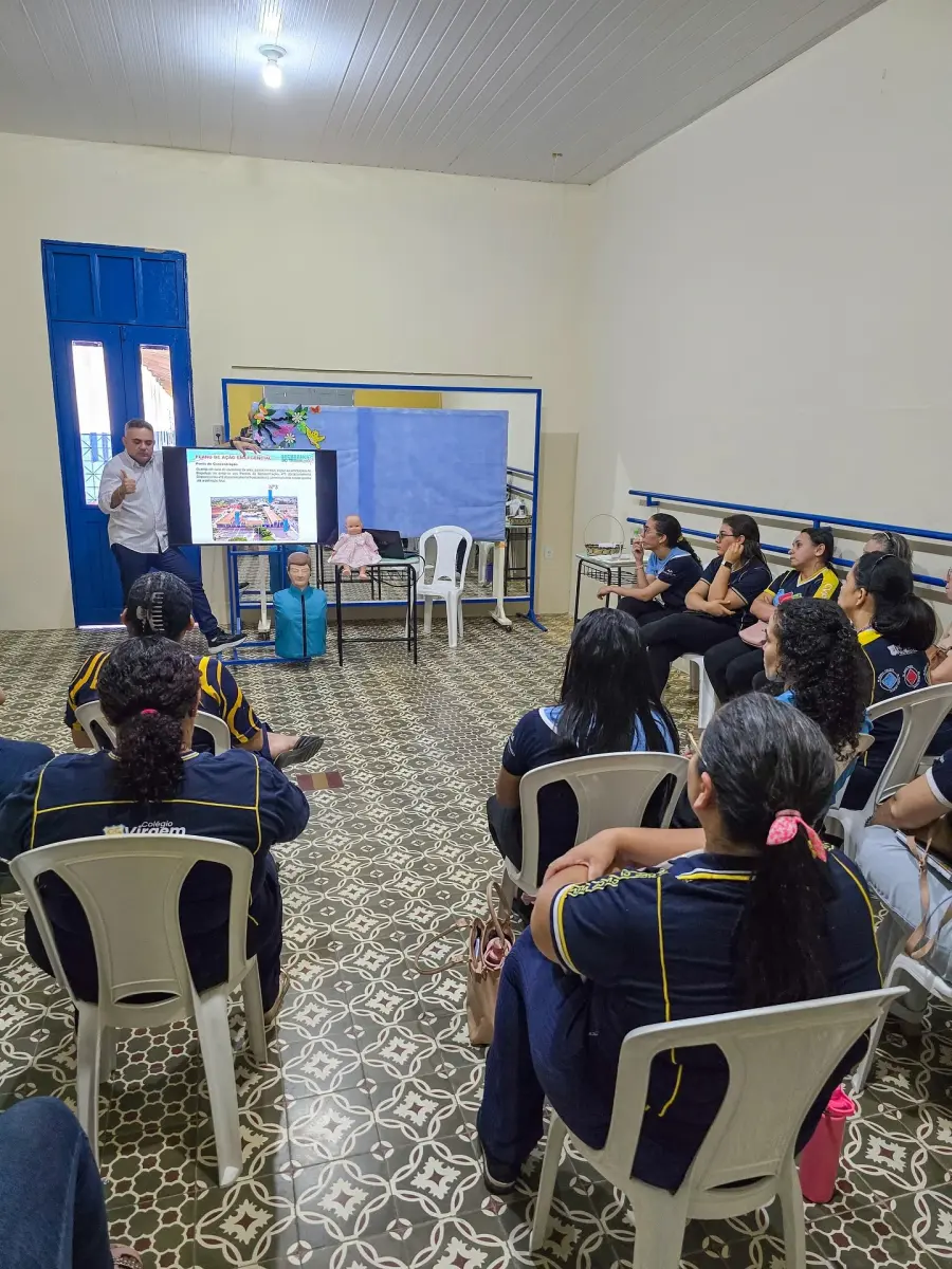 Palestra sobre Primeiros Socorros — Colégio Virgem Poderosa