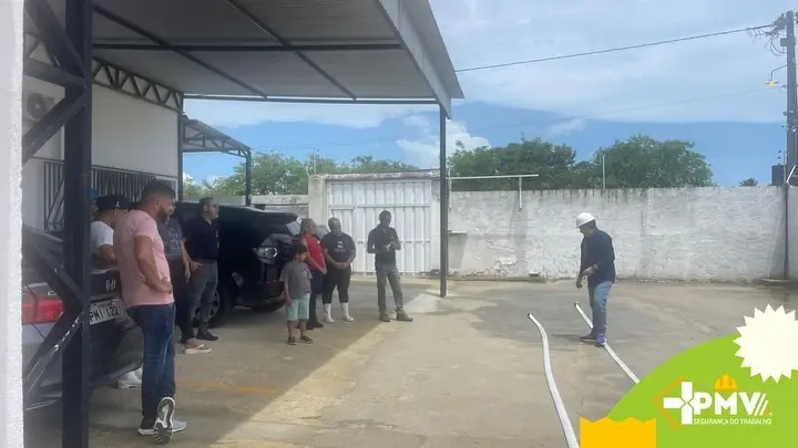 Treinamento de Brigada de Incêndio — STAFF Indústria e Comércio de Cosméticos — imagem 7