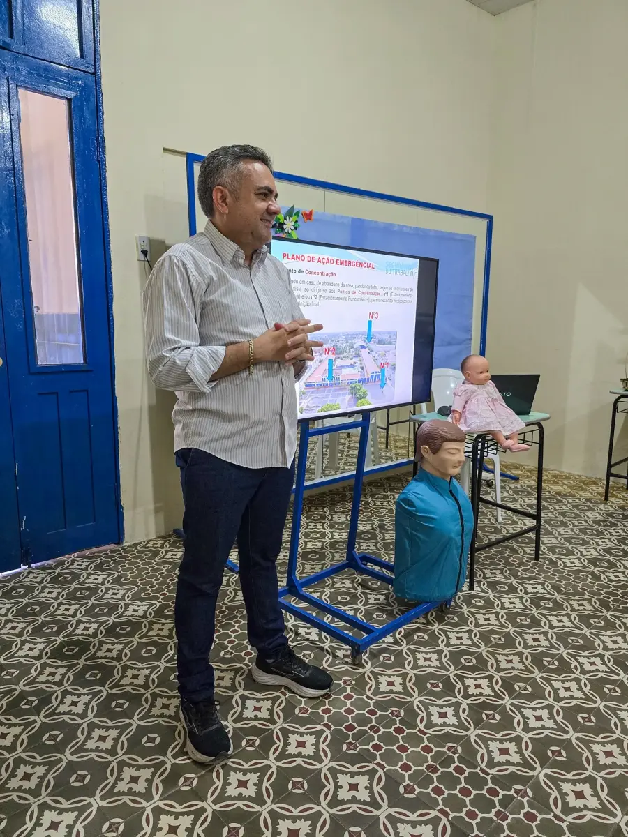Palestra sobre Primeiros Socorros — Colégio Virgem Poderosa — imagem 3